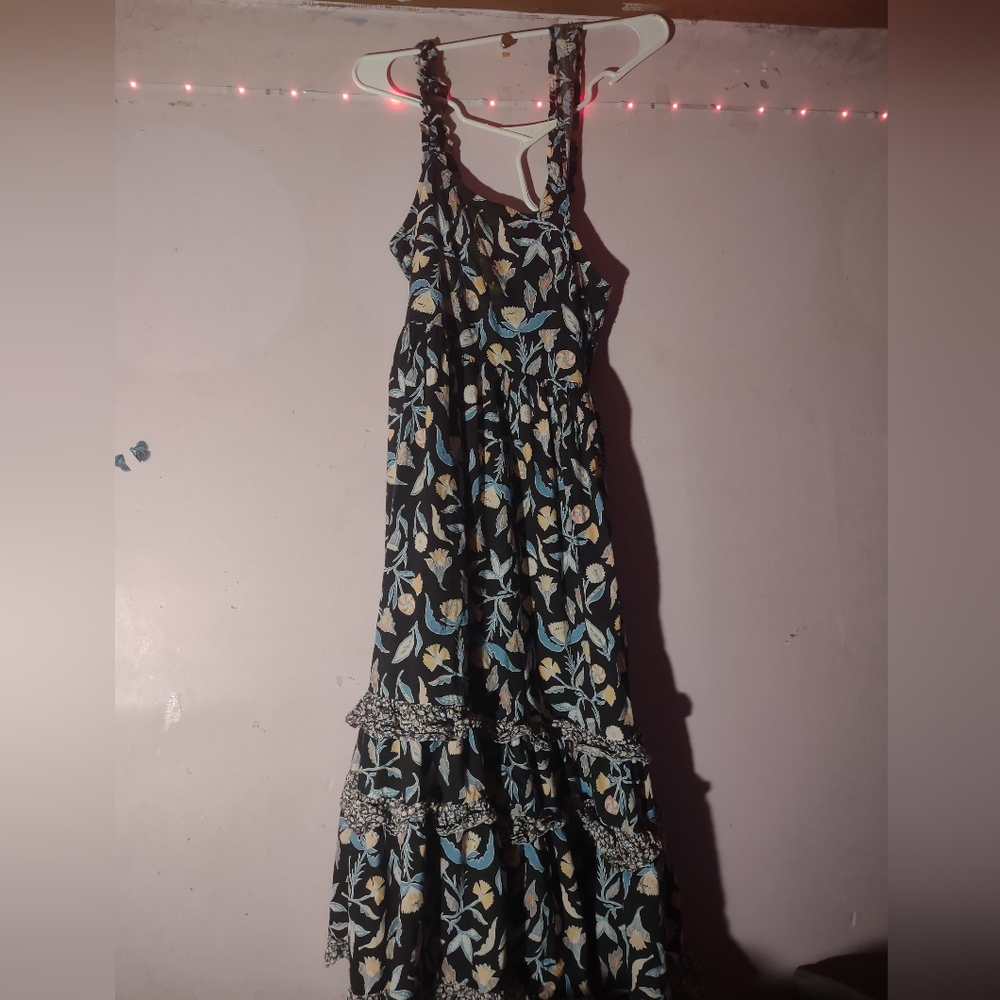 Floral Sleeveless Maxi Dress